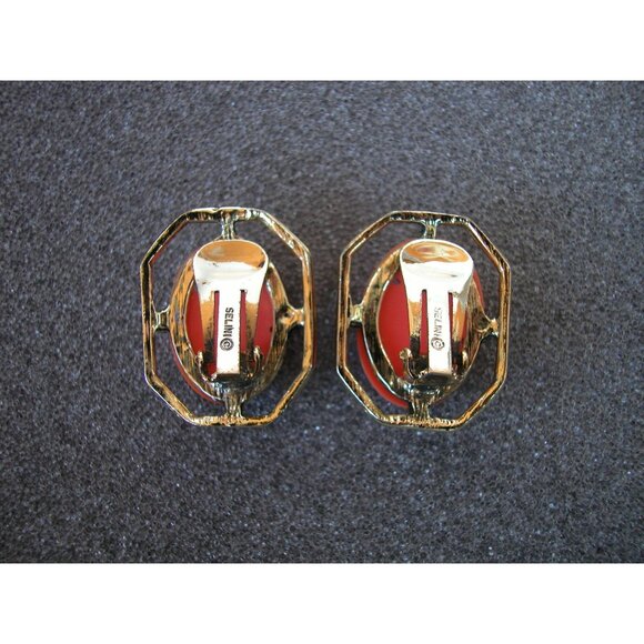 Selini Gold-Tone Bracelet & Earrings Red Coral Floral Design - Picture 2 of 4